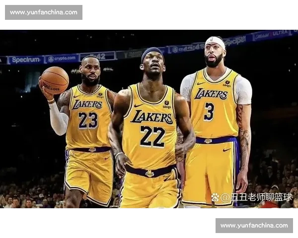 热火湖人第四场鏖战詹姆斯对决巴特勒成系列赛转折点关键夜巨星表现左右胜负走势
