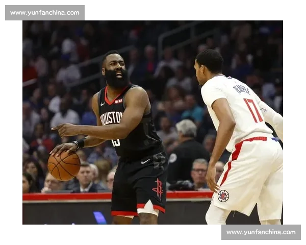 火箭对决快船G6全场录像回顾关键回合与胜负转折解析战术博弈细节